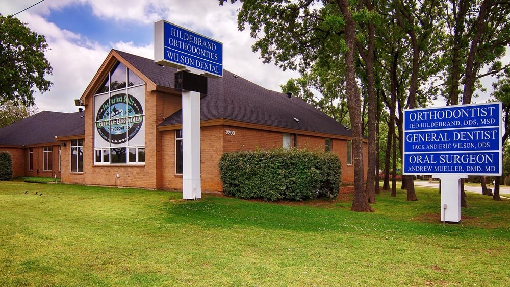 2200 Interstate 20 W, Arlington, TX for sale Building Photo- Image 1 of 1