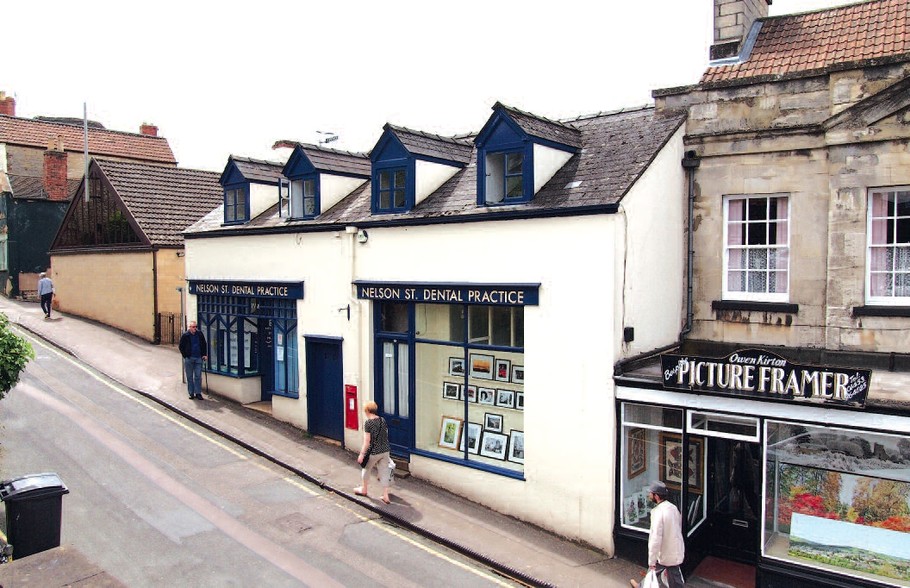 17-18 Nelson St, Stroud for sale - Primary Photo - Image 1 of 1