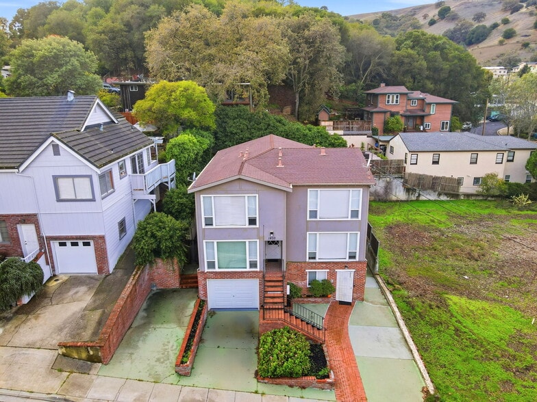 1830 Richardson St, Martinez, CA for sale - Building Photo - Image 1 of 14