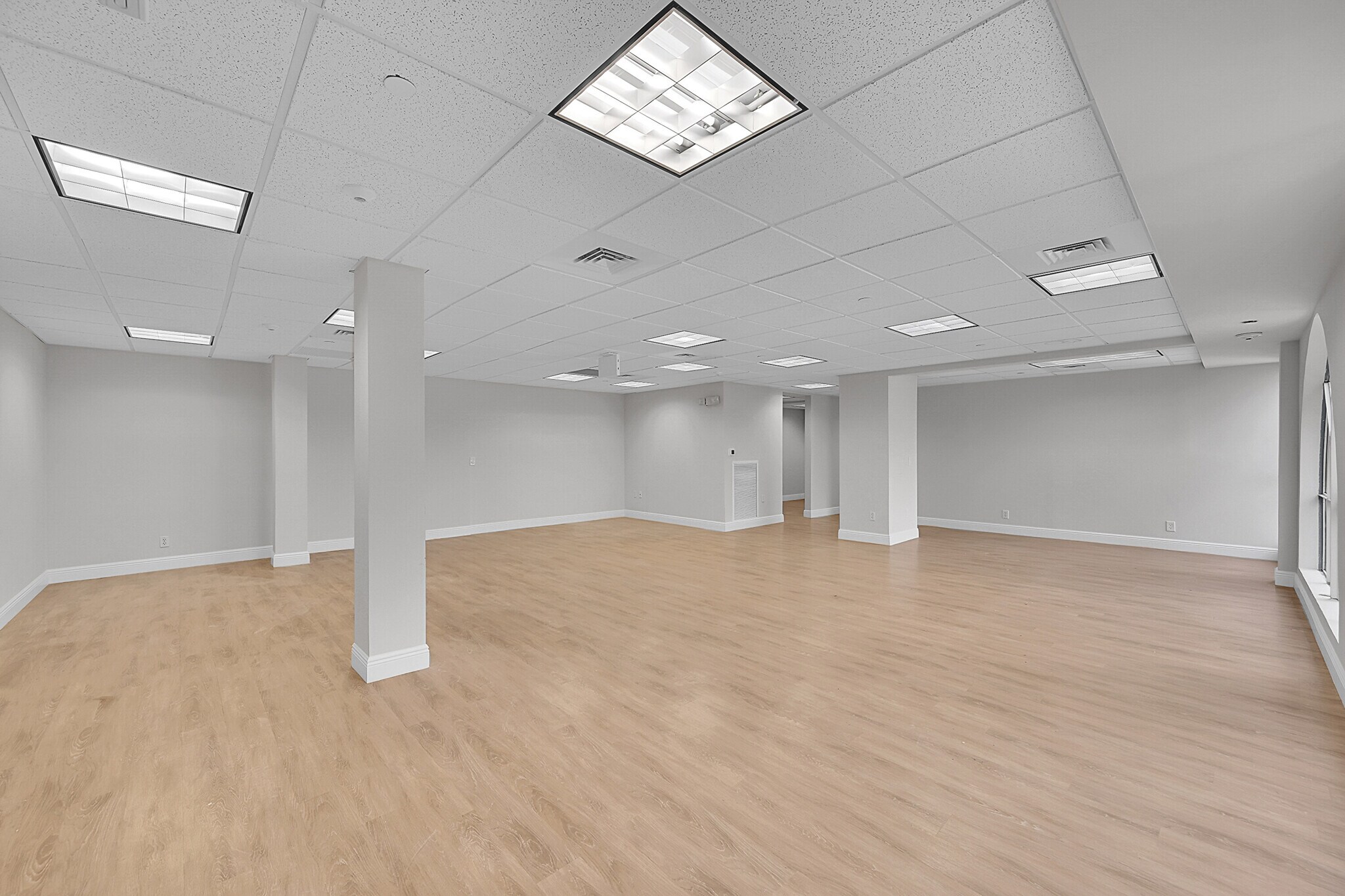 6853-6909 SW 18th St, Boca Raton, FL for sale Interior Photo- Image 1 of 16