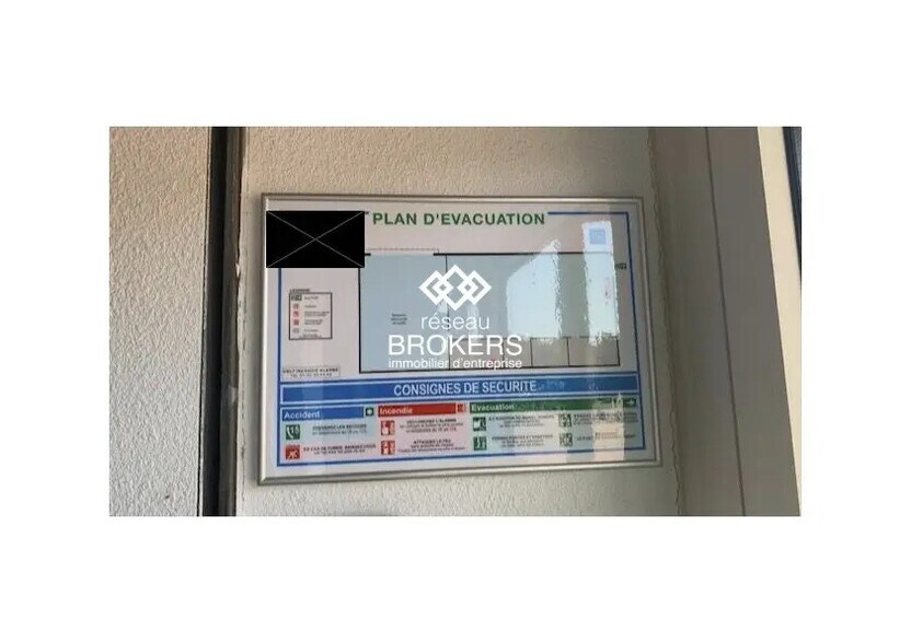 Retail in Avignon for lease - Building Photo - Image 2 of 24