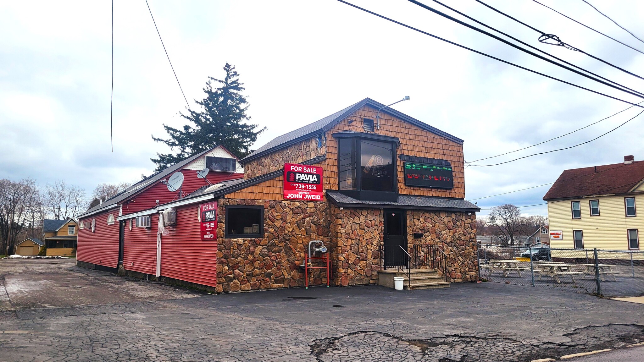 1692 Bennett St, Utica, NY for sale Building Photo- Image 1 of 19