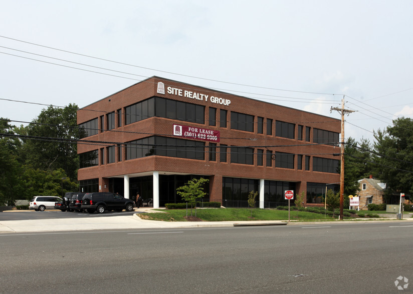 9320 Annapolis Rd, Lanham, MD for lease - Primary Photo - Image 1 of 6