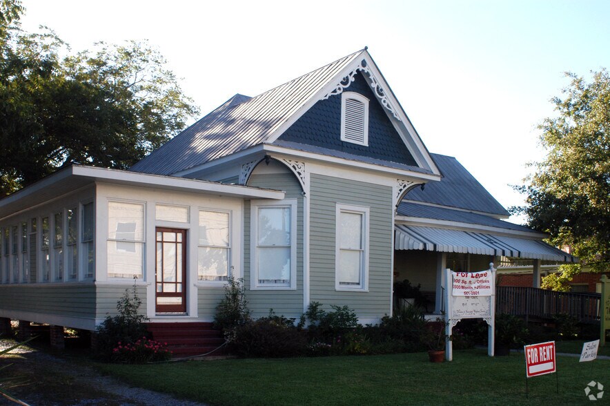 417 N Avenue F, Crowley, LA for sale - Primary Photo - Image 1 of 1