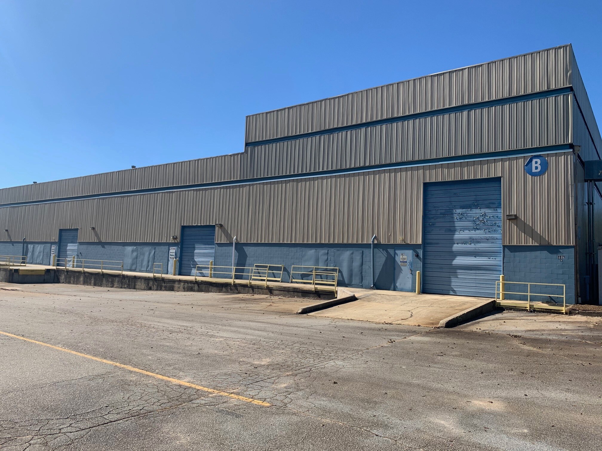 182 Kayaker Way, Easley, SC for sale Primary Photo- Image 1 of 1