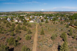 NE B, Madras, OR - aerial  map view - Image1