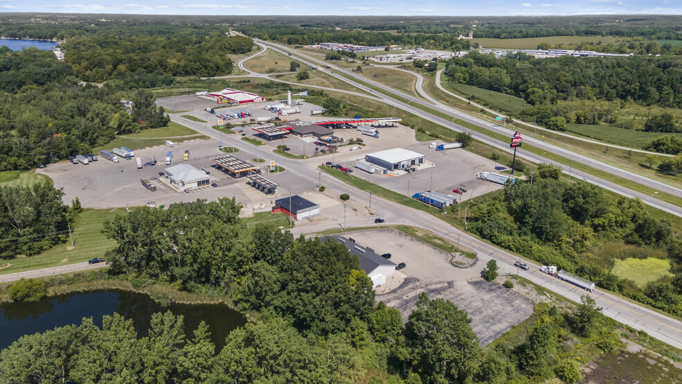 6843 N Old 27, Fremont, IN for lease - Building Photo - Image 3 of 13