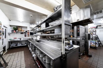 1519 Wilshire Blvd, Santa Monica, CA for sale Interior Photo- Image 1 of 1