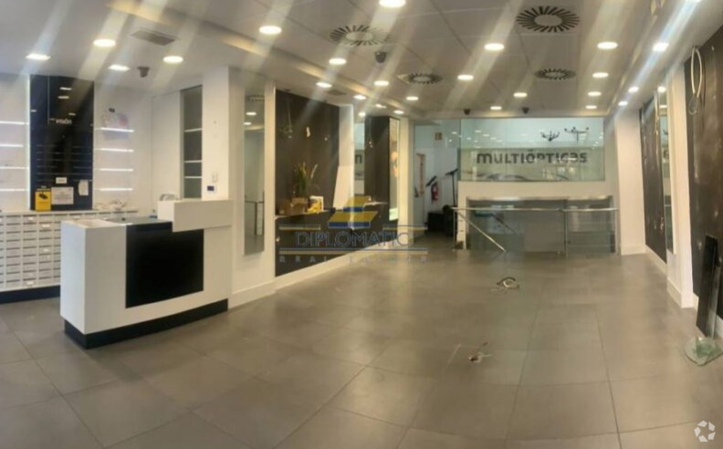 Retail in Madrid, Madrid for lease - Interior Photo - Image 1 of 1