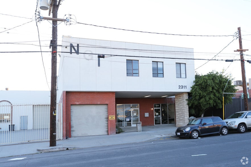 2311 Pontius Ave, Los Angeles, CA for sale - Primary Photo - Image 1 of 4