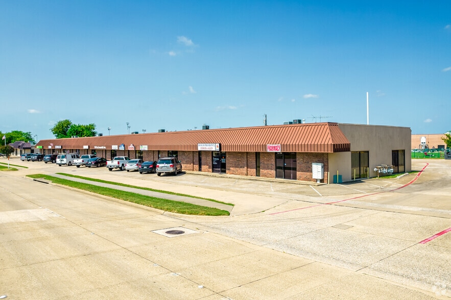 705 N Greenville Ave, Allen, TX for lease - Building Photo - Image 2 of 5