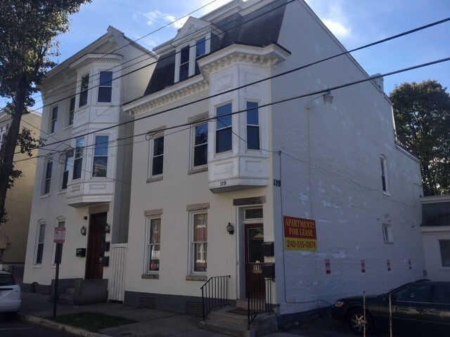 121 E Antietam St, Hagerstown, MD for sale Building Photo- Image 1 of 1