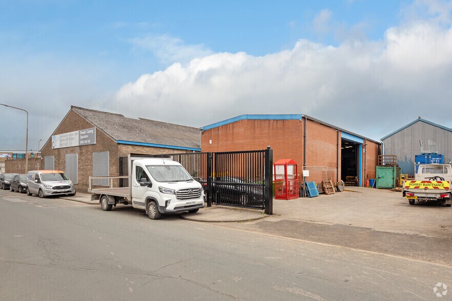 126 Cumbernauld Street, Hull, Industrial for Lease