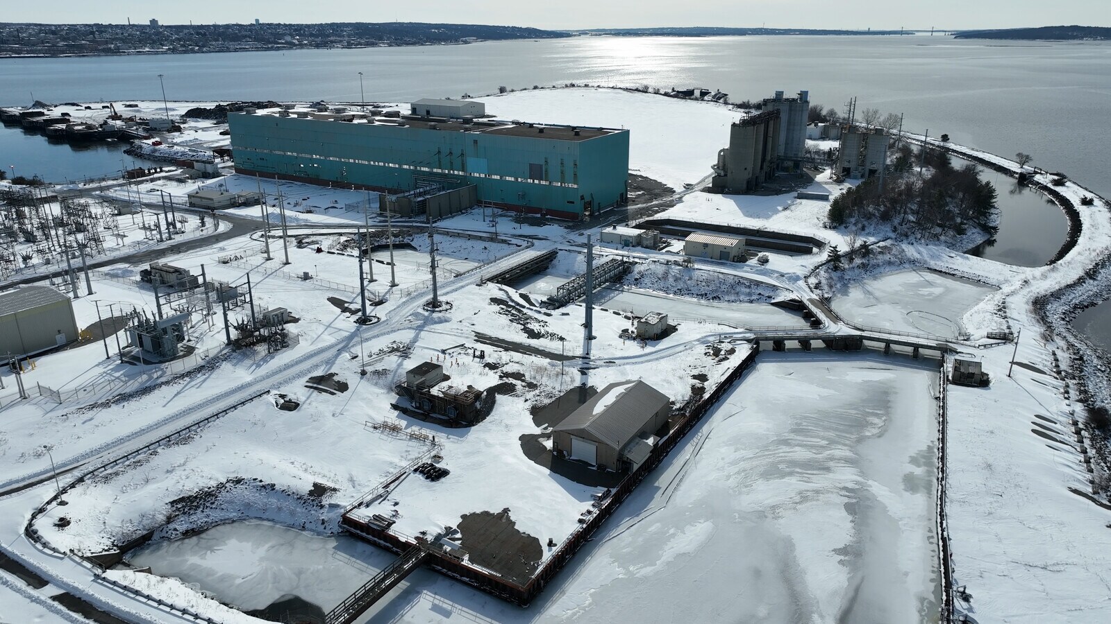 1 Brayton Point Rd, Somerset, MA 02725 82,000 SF MFG Building