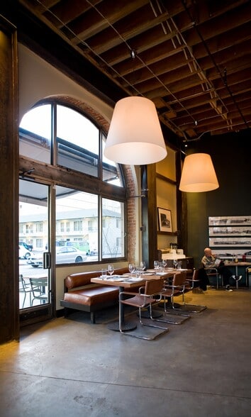 9543 Culver Blvd, Culver City, CA for lease - Building Photo - Image 3 of 7