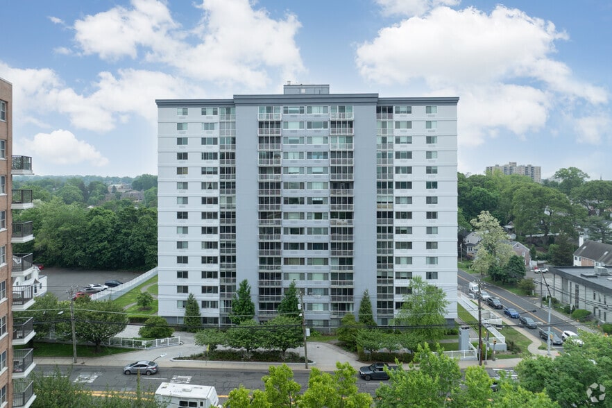 1 Strawberry Hill Ave, Stamford, CT for lease - Building Photo - Image 2 of 5