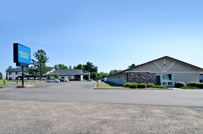 10444 State Road 27, Hayward, WI for sale - Building Photo - Image 1 of 1