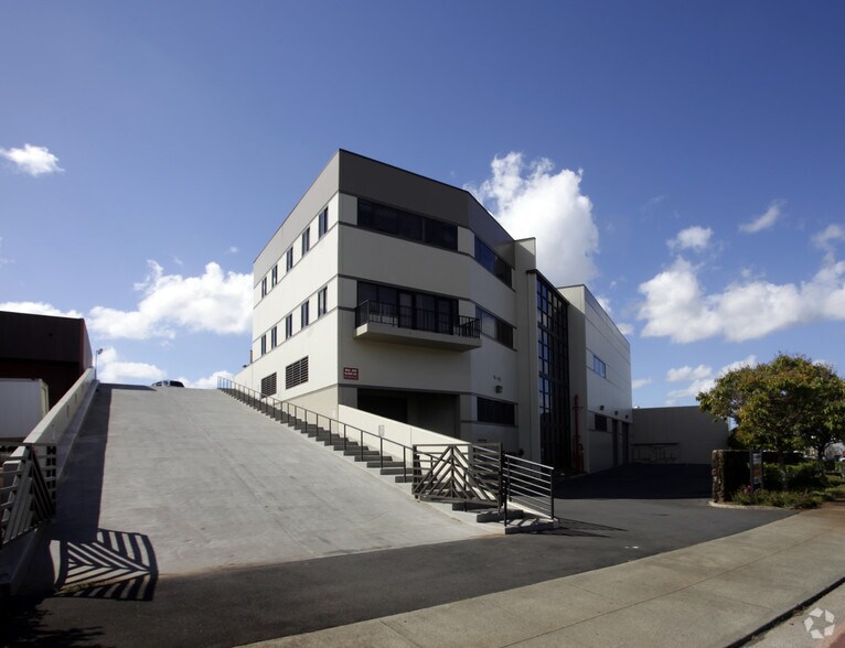 94-496 Ukee St, Waipahu, HI for sale - Primary Photo - Image 1 of 1