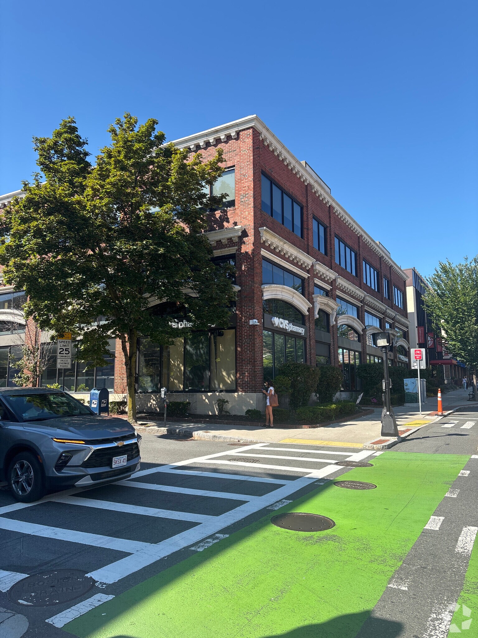 900 Commonwealth Ave, Boston, MA for lease Building Photo- Image 1 of 3