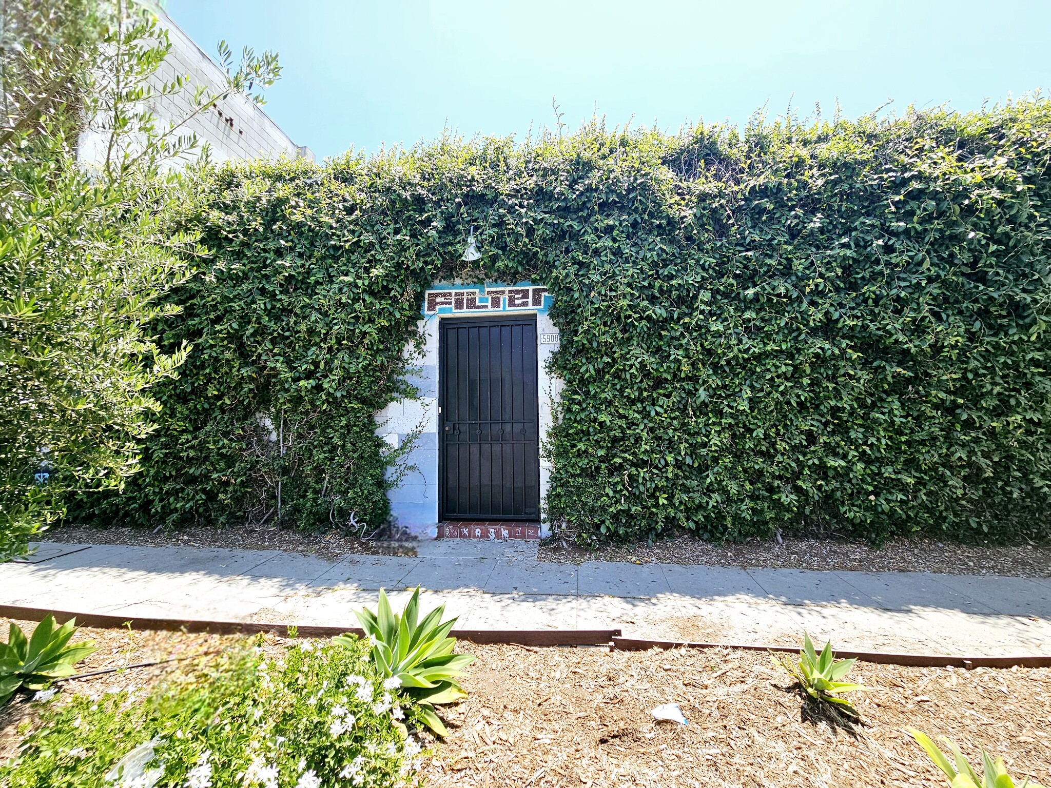 5908 Barton Ave, Los Angeles, CA for lease Building Photo- Image 1 of 12