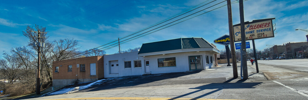 102 S Batavia Ave, Batavia, IL for sale - Building Photo - Image 1 of 27