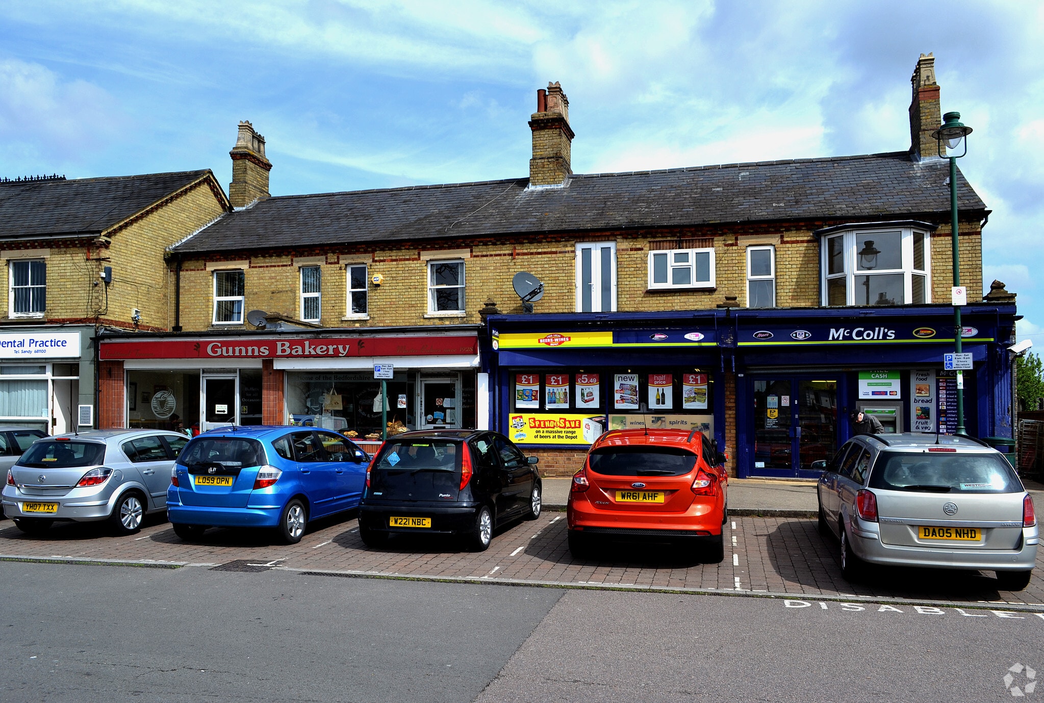 8-9 Market Sq, Sandy for sale Primary Photo- Image 1 of 1