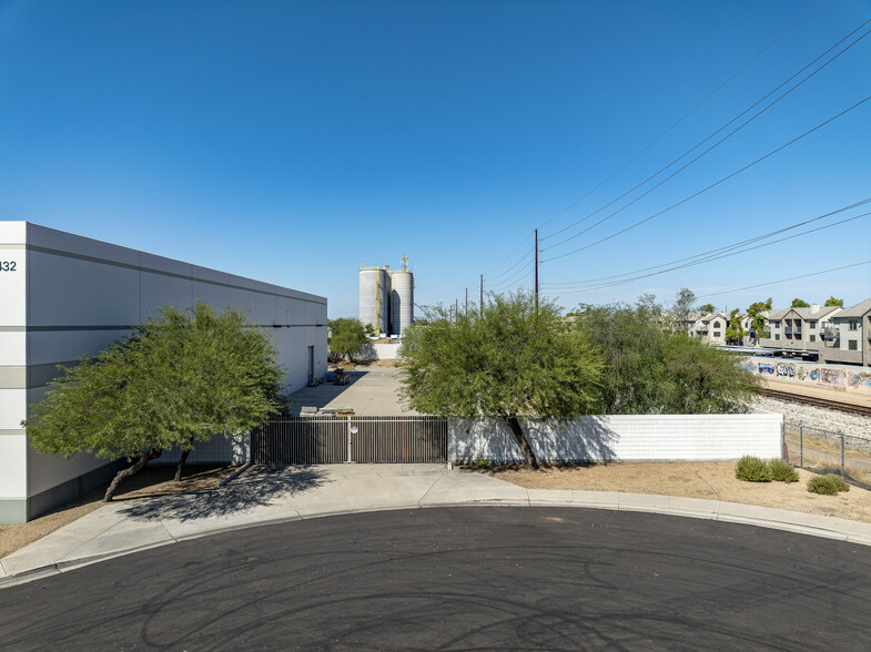 2432 W Birchwood Ave, Mesa, AZ for lease - Building Photo - Image 3 of 7