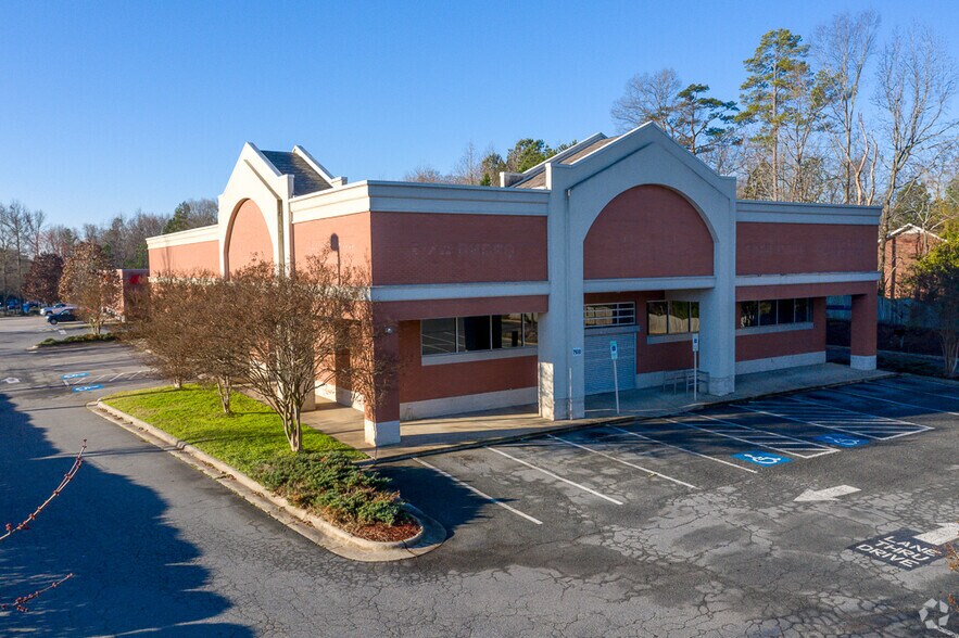 7934 Idlewild Rd, Charlotte, NC 28212