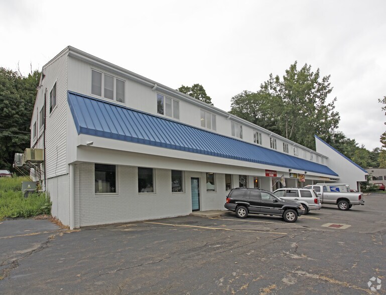 214 Amity Rd, Woodbridge, CT 06525