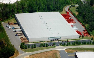 2420 W Park Dr, Gainesville GA - Warehouse