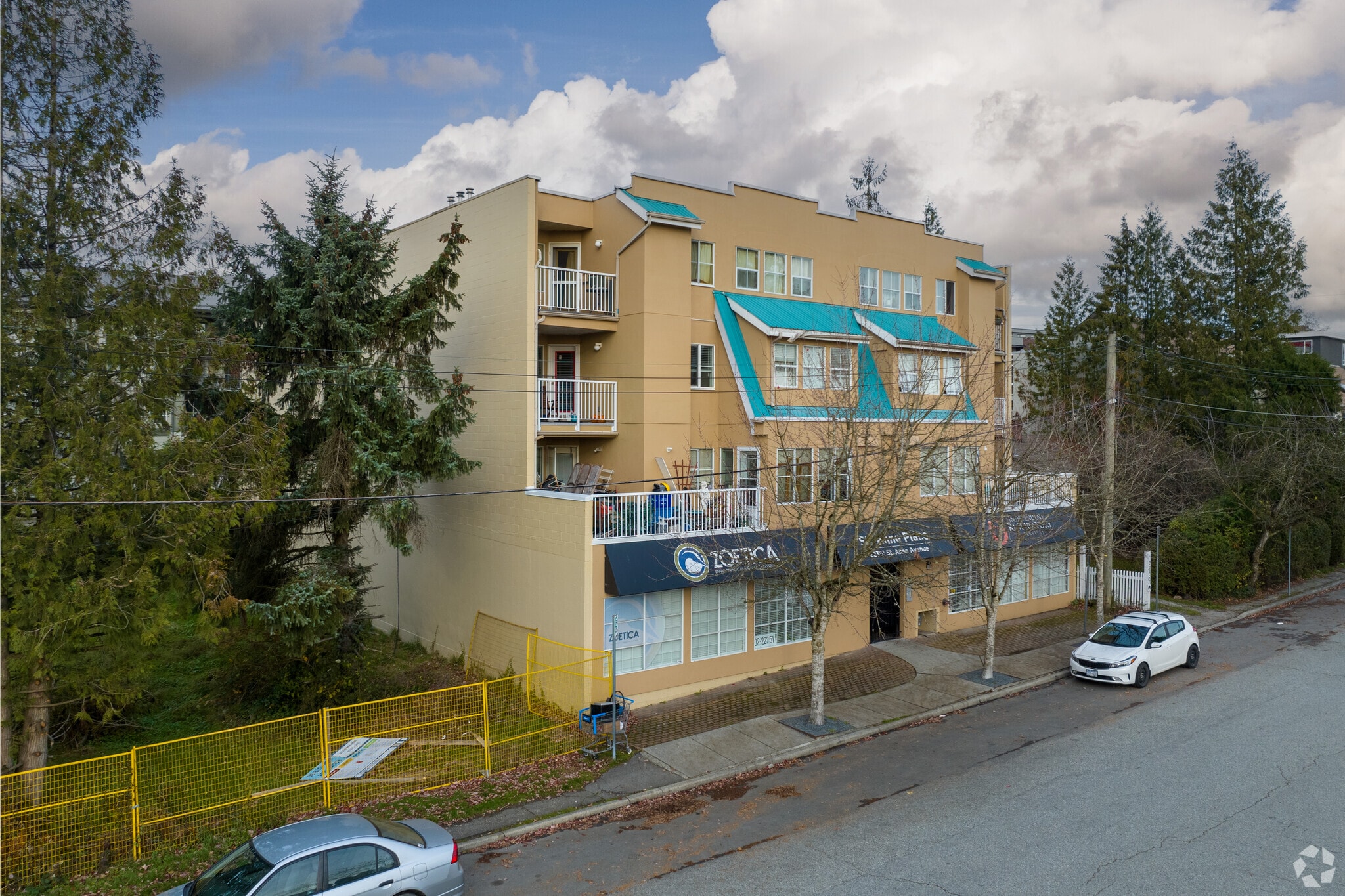 22351 St Anne Ave, Maple Ridge, BC for sale Primary Photo- Image 1 of 1