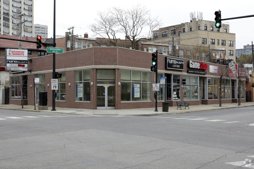 3949-3959 N Broadway St, Chicago, IL for lease - Building Photo - Image 1 of 6