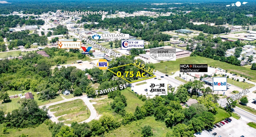 102 Tanner Ave, Cleveland, TX for sale - Building Photo - Image 3 of 9