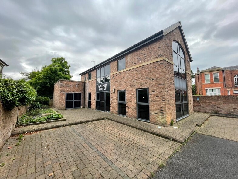 3 Moor Park Av, Preston for sale - Building Photo - Image 1 of 1