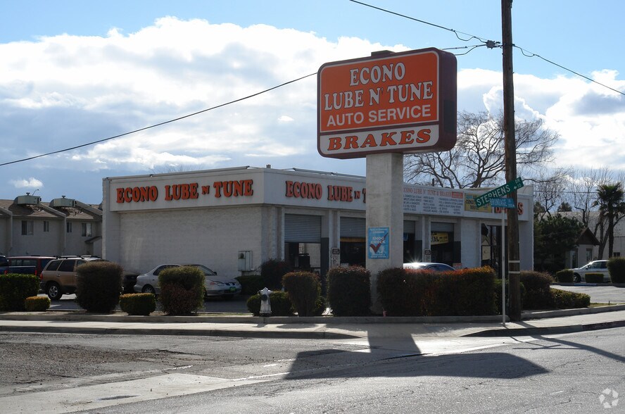 2901 Brundage Ln, Bakersfield, CA 93304