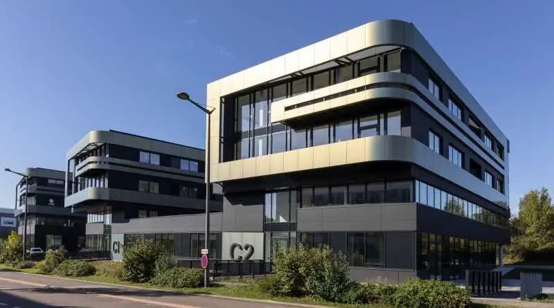 Office in Limonest for sale Building Photo- Image 1 of 10