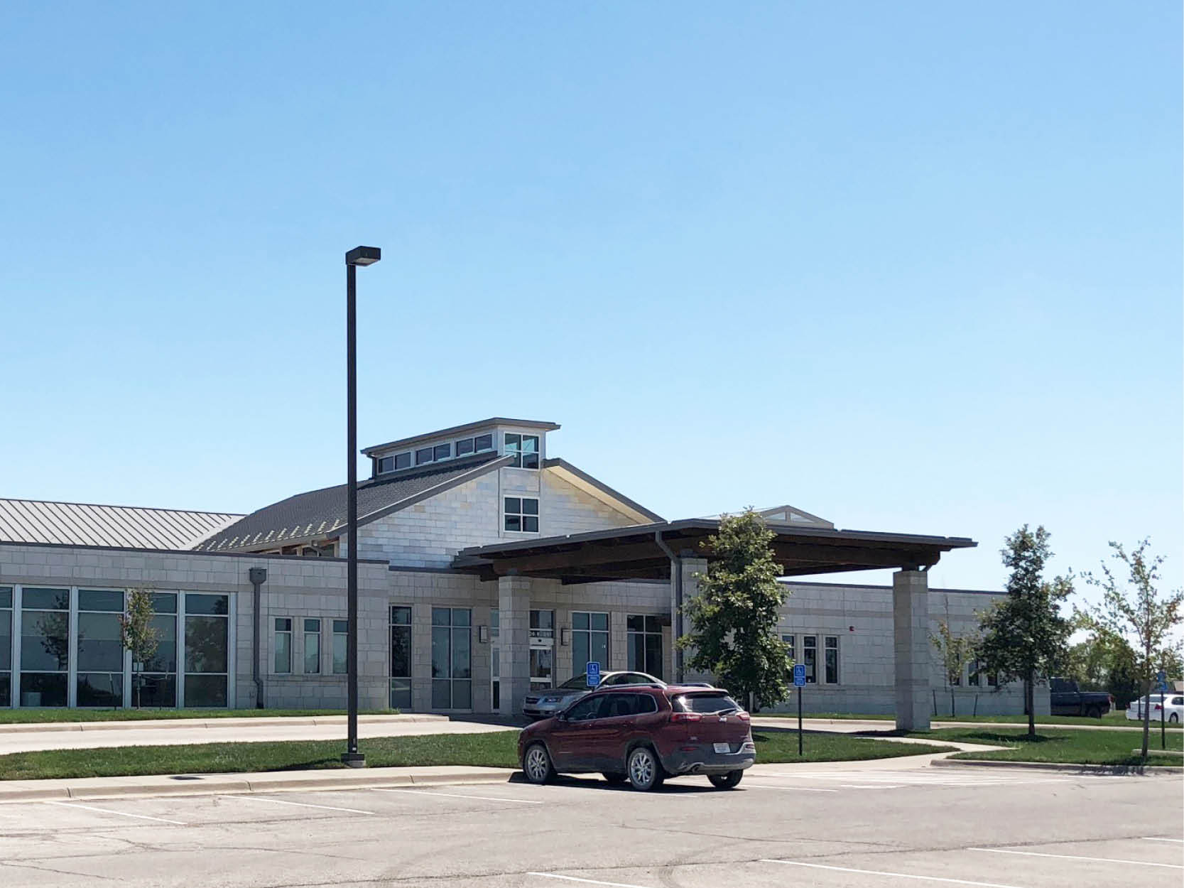 600 E 20th St, Eudora, KS 66025