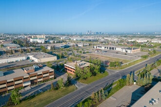 2711 39th Ave NE, Calgary, AB - AERIAL  map view - Image1