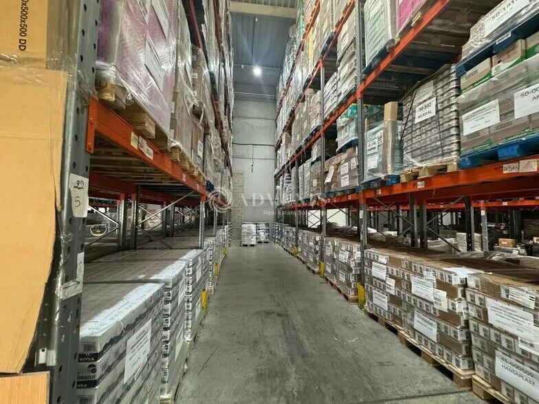 Industrial in Stains for lease - Interior Photo - Image 2 of 12