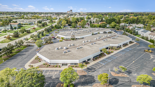 1225 E Big Beaver Road, Troy, MI for lease - Building Photo - Image 1 of 10