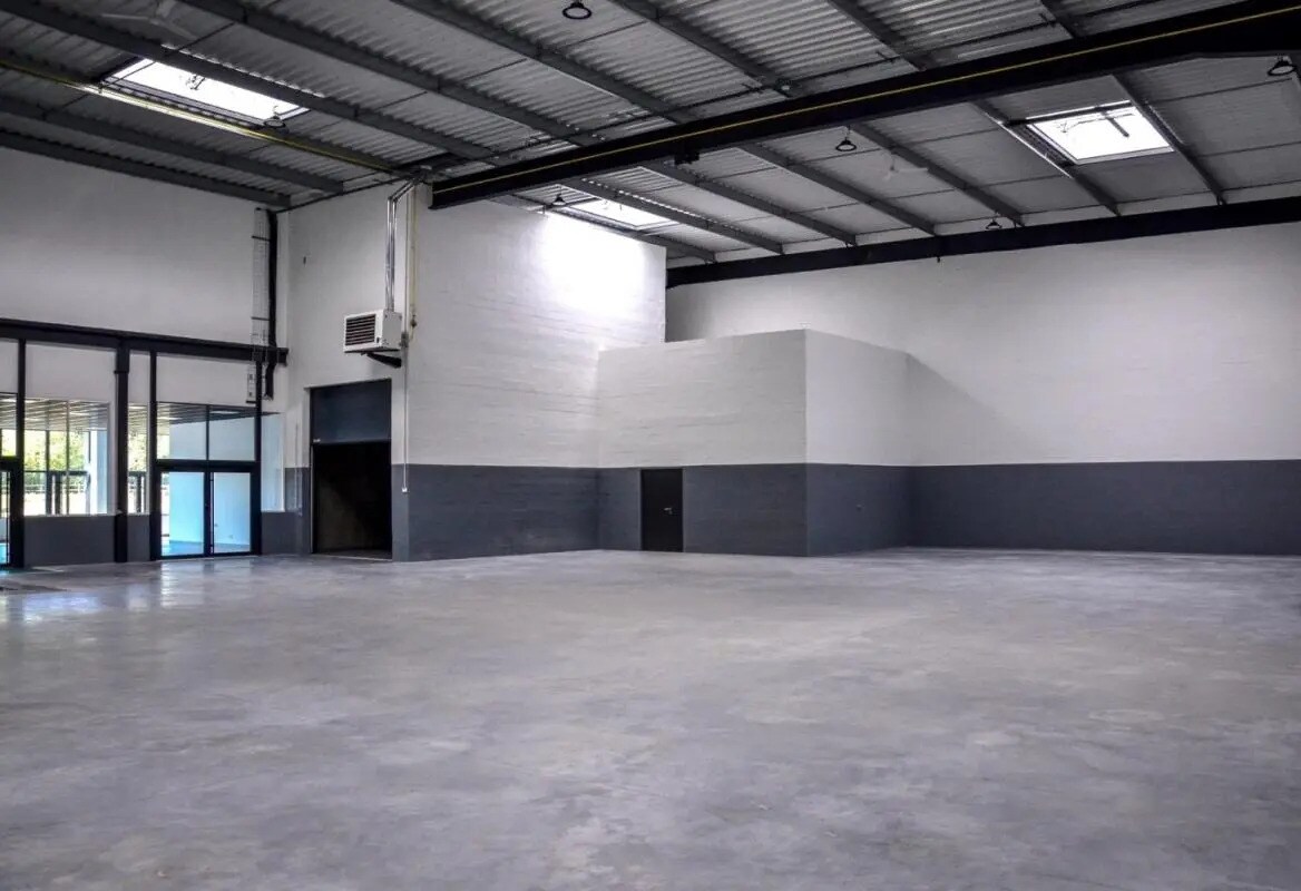 Flex in Gennevilliers for sale Interior Photo- Image 1 of 7