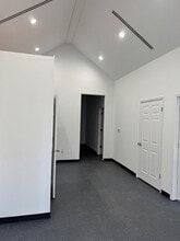 9863 Tanner Rd, Houston, TX for lease Interior Photo- Image 2 of 4