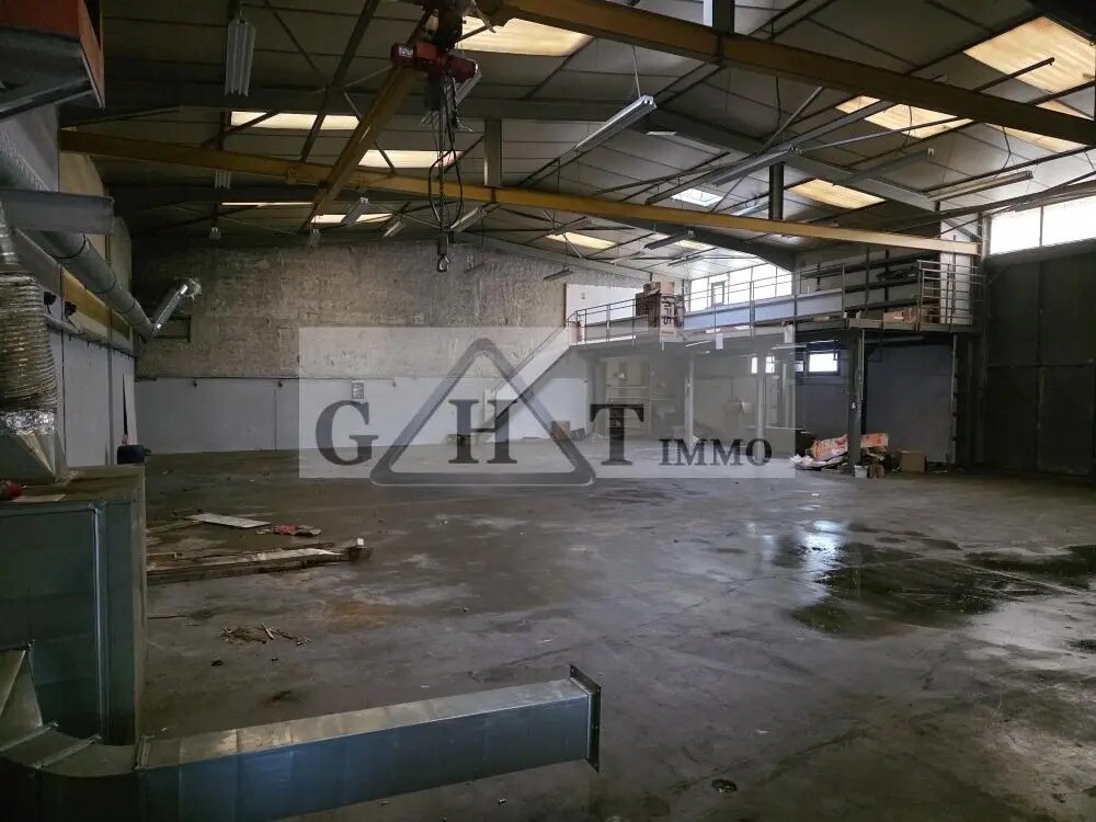 Industrial in Chelles for lease Interior Photo- Image 1 of 3