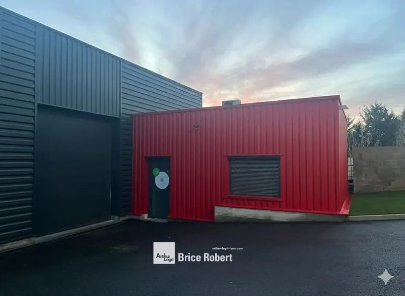 Office in Sainte-Consorce for lease Building Photo- Image 1 of 8