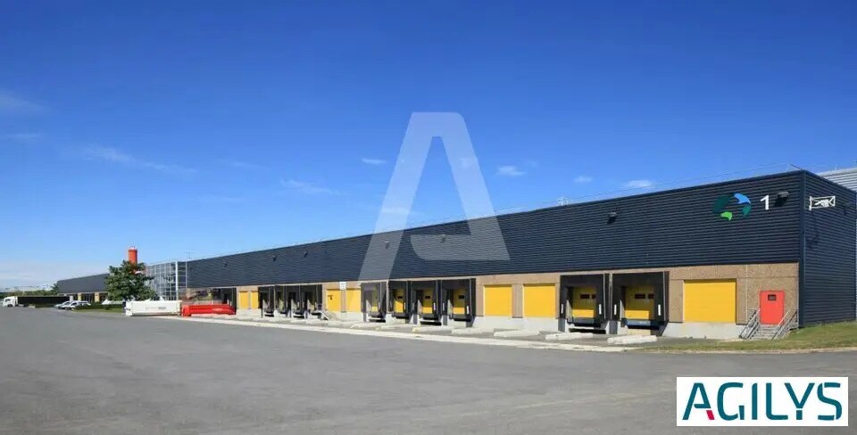 Industrial in Le Plessis-Pâté for lease - Building Photo - Image 3 of 6