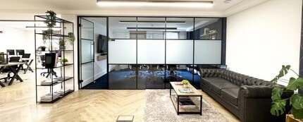 46-48 George St, London for lease Interior Photo- Image 1 of 3