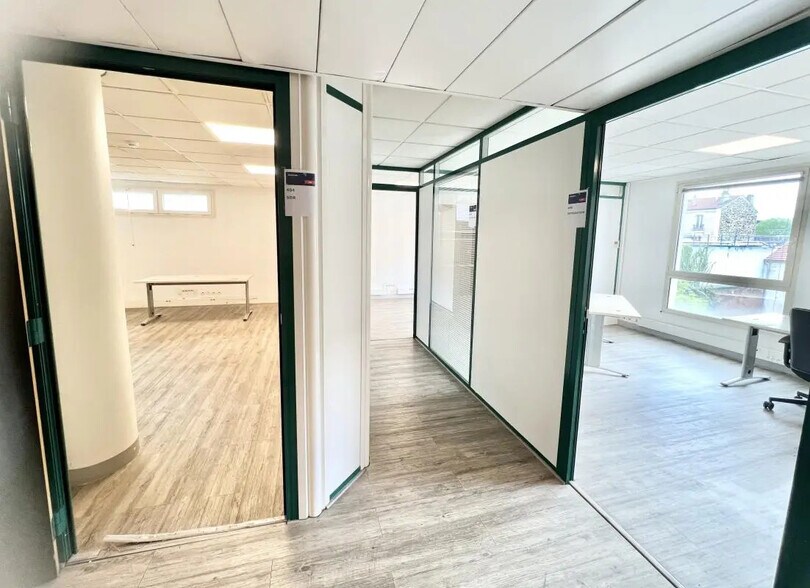 Office in Asnières-sur-Seine for sale - Building Photo - Image 3 of 9