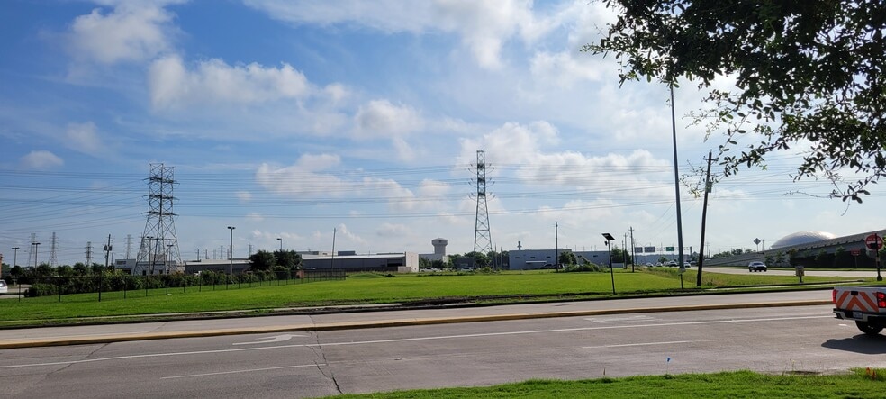 00 Kobayashi, Webster, TX for sale - Building Photo - Image 3 of 6