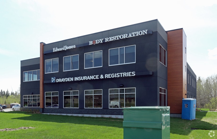 60 Green Grove Dr, St. Albert, AB for lease - Building Photo - Image 2 of 2