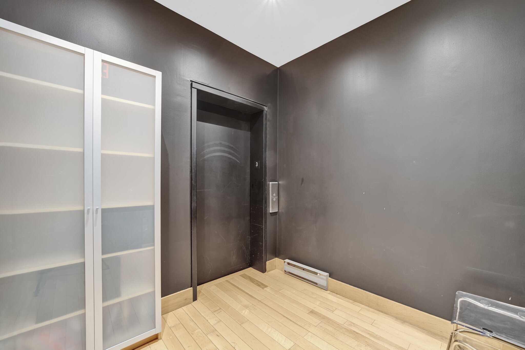 21 Camden St, Toronto, ON for lease Building Photo- Image 1 of 13